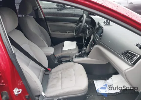 2018 Hyundai Elantra Sel z USA, uszkodzony, nr VIN 5NPD84LFXJH324515